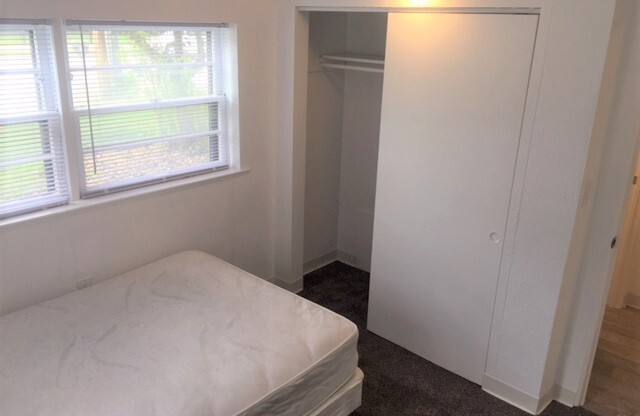 1 bed, 1 bath, $995