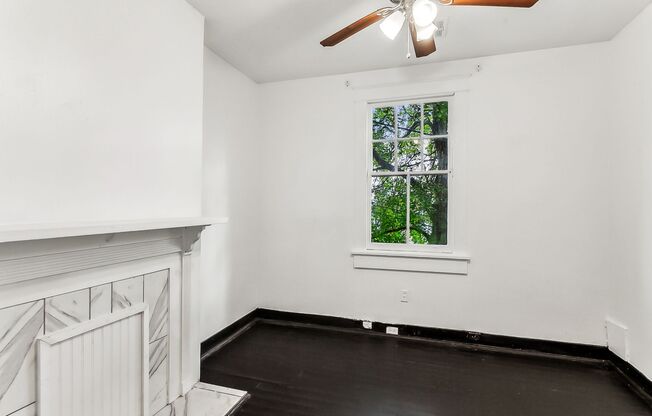 3323 Loyola Ave