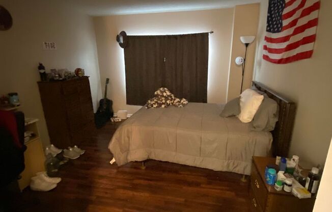 2 beds, 2 baths, $700