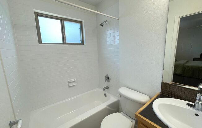 2 beds, 2 baths, 989 sqft, $1,699, Unit PEN-303A