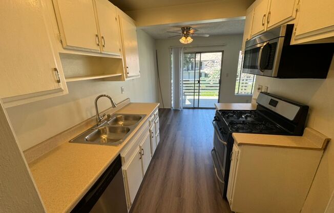 1 Bedroom 1 Bathroom Condo in La Habra