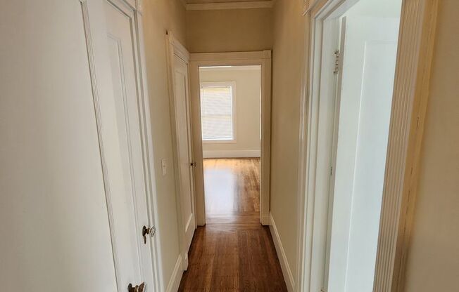 Studio, 1 bath, $1,595, Unit 430 East 15th #2