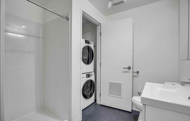 Studio, 1 bath, 455 sqft, $1,440, Unit 261-404