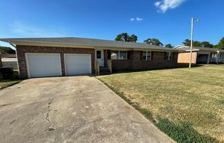 Gorgeous 3 Bedroom 2 Bathroom Home in Fort Smith