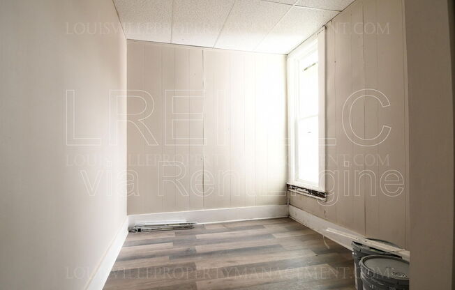 715 N 33 ST