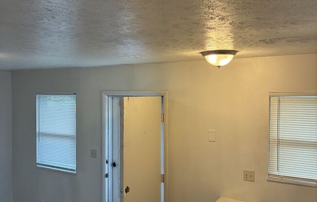 Pinecroft Apartments