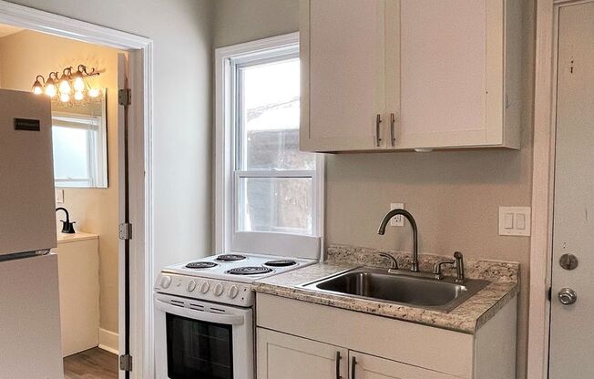 1239 W 67th Street