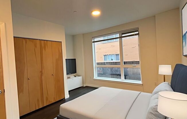 Studio, 1 bath, 247 sqft, $1,400, Unit 108