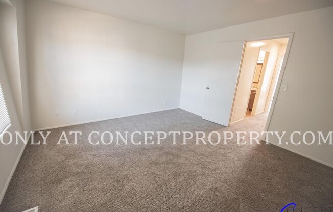 2 beds, 1.5 baths, 1,040 sqft, $1,299, Unit 03