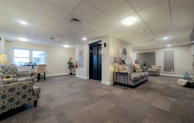 410 - Lounge