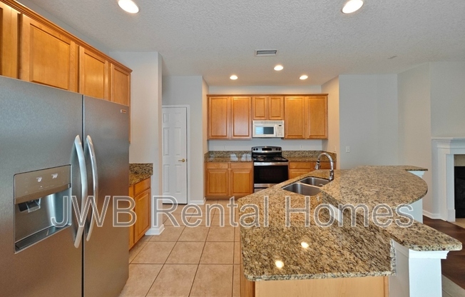 268 SILVER GLN AVE