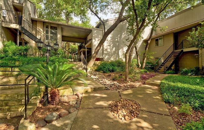 1 bed, 1 bath, $899, Unit #110