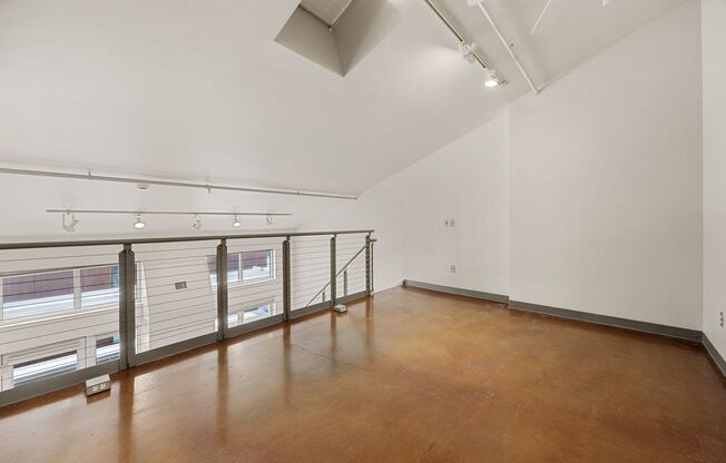 Studio, 1 bath, 393 sqft, $1,750, Unit 604