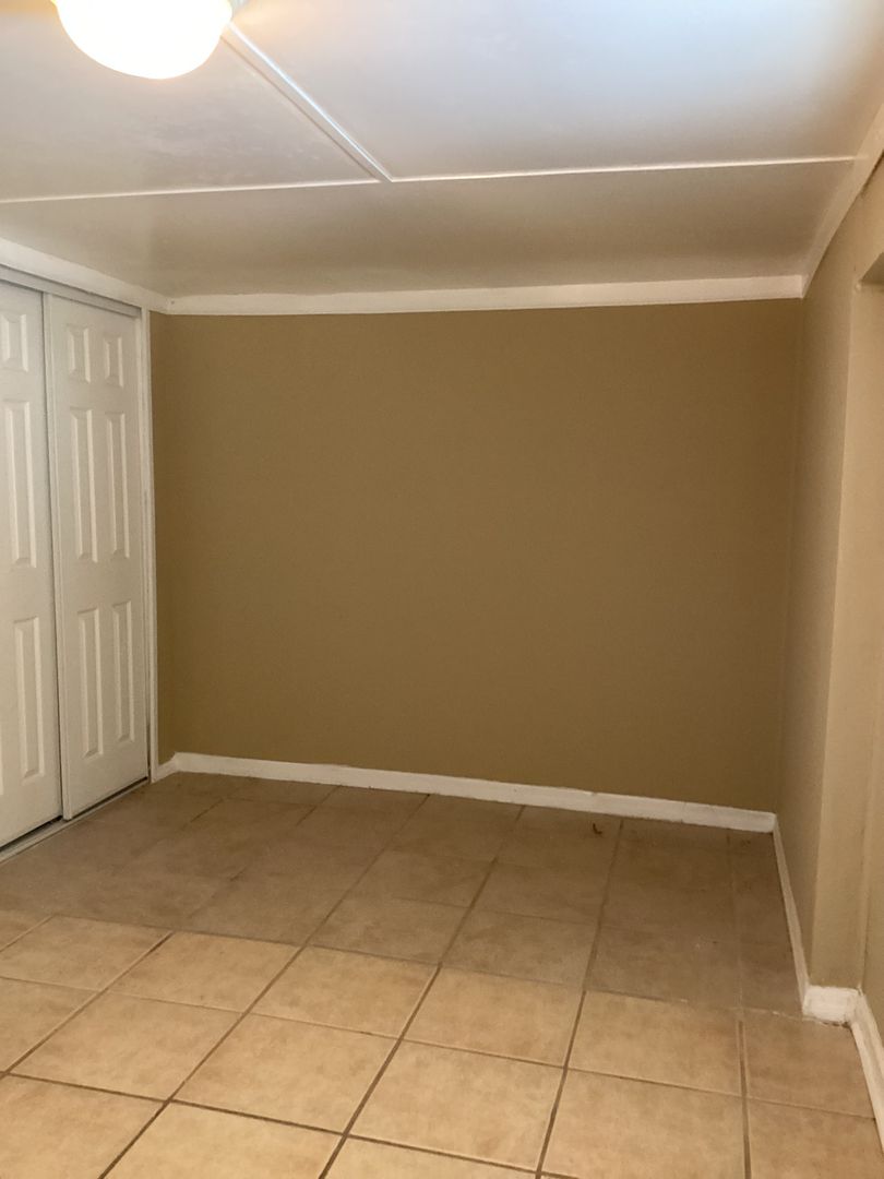 Breezeswept Apartments