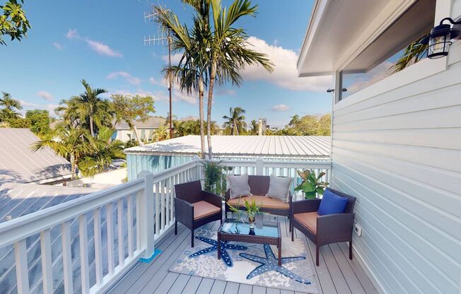 Charming Historic 2 Bedroom plus Loft for Annual Rent in Key West