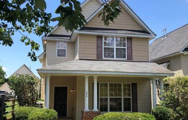 Lovely 3 bedroom town home in Recency Park