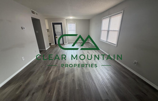 1 bed, 1 bath, 780 sqft, $1,050, Unit 30