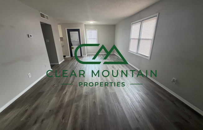 1 bed, 1 bath, 780 sqft, $1,050, Unit 30