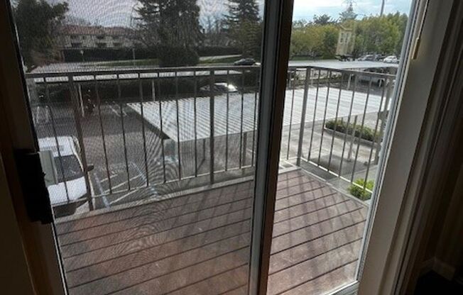 1 bed, 1 bath, 700 sqft, $1,700, Unit 238