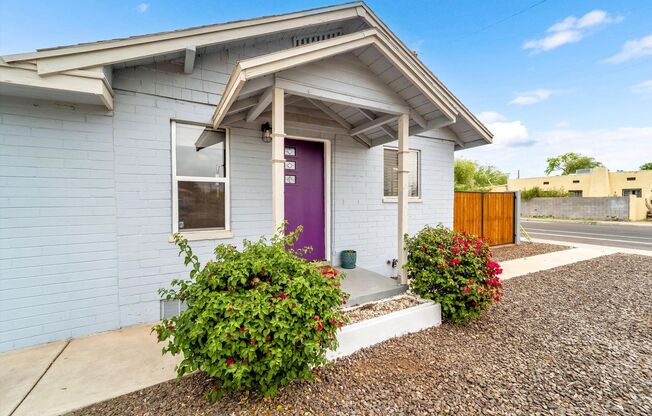 $1,900 Updated Bungalow Home-2 Bedrooms-1 Bath For Lease Large Yard in Coronado District in Phoenix!