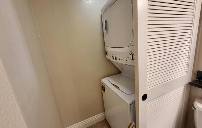 3957 Nobel Dr Unit 205