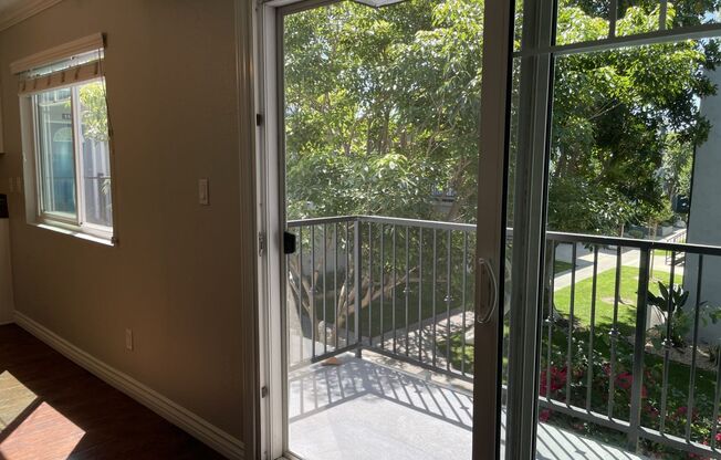 2 beds, 2 baths, 912 sqft, $2,790, Unit 0091