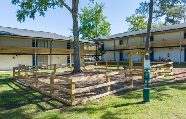2 beds, 2 baths, 900 sqft, $1,495