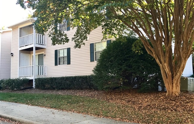 Adorable 2 bedroom 1 bath condominium