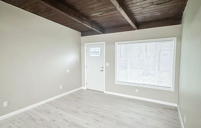 1 bed, 1 bath, 625 sqft, $1,200, Unit 09