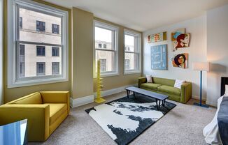 Studio, 1 bath, 475 sqft, $795, Unit 304