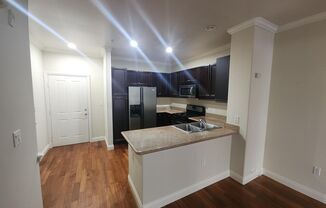 Watermarke: Lower 1 Bed 1 Bath Condo,