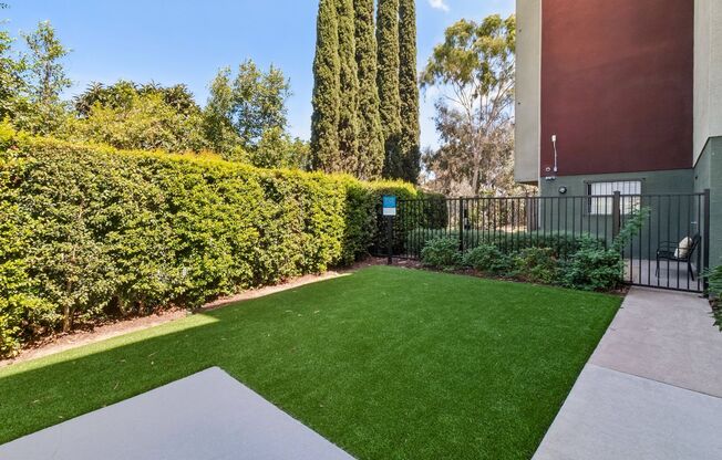 Penthouse Apartments | Free Garage Parking | New Specials