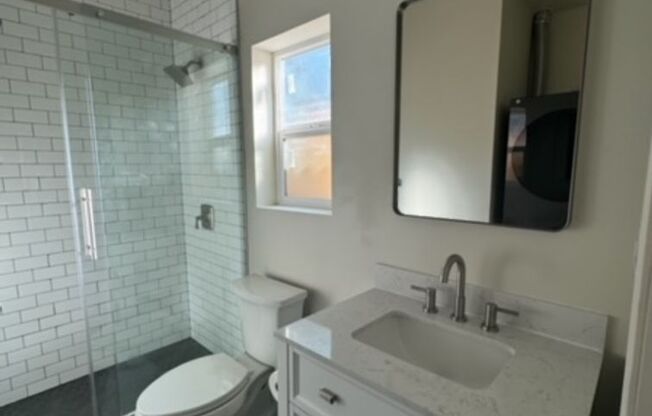 Studio, 1 bath, $1,400