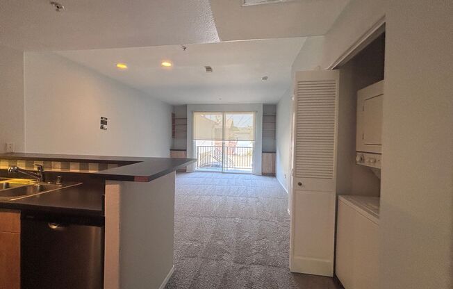 1 bed, 1 bath, 705 sqft, $3,190, Unit 103