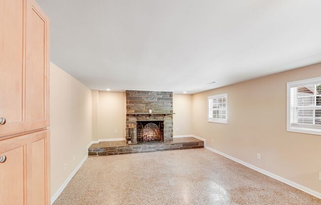 1 bed, 1 bath, 500 sqft, $1,700, Unit Unit 3