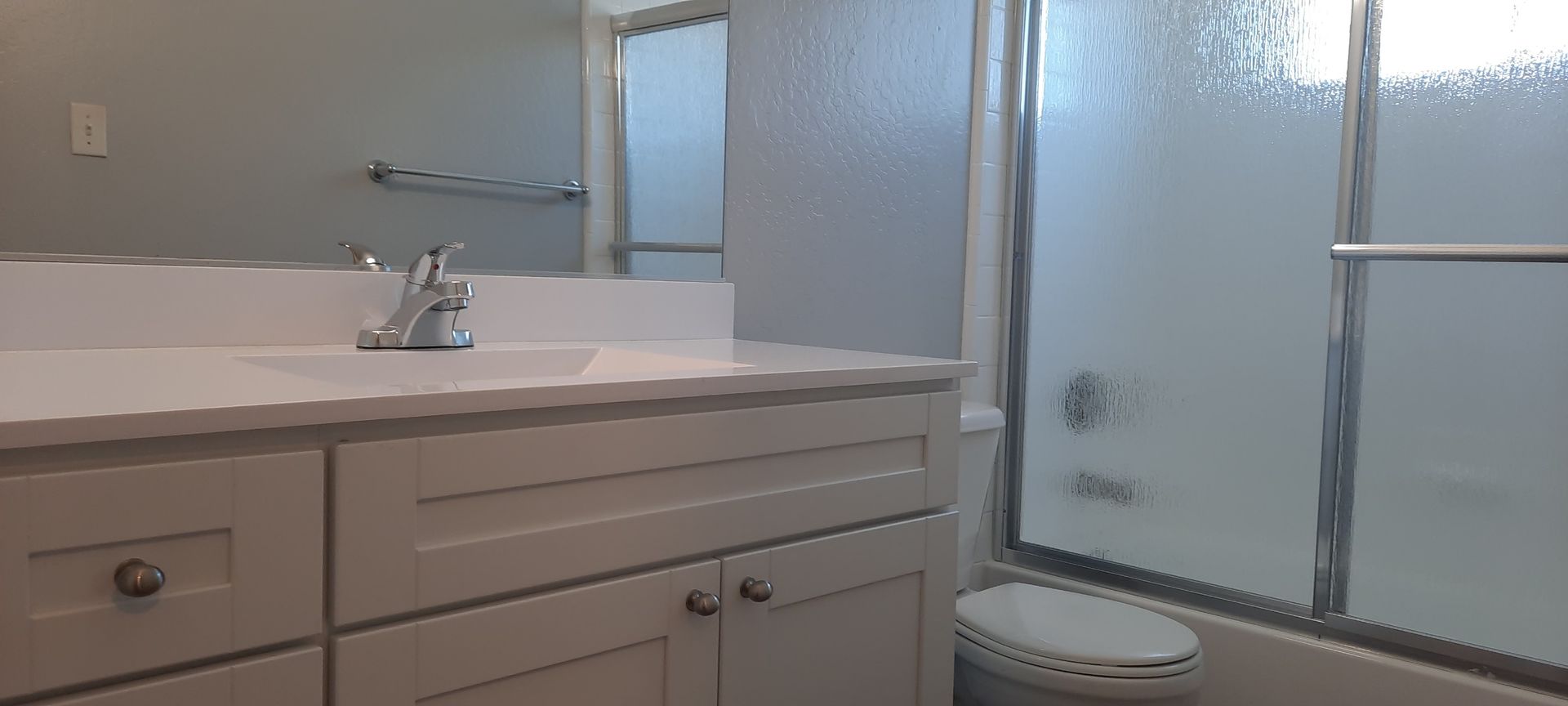 Bright and Spacious, 1 bedroom 1 bath