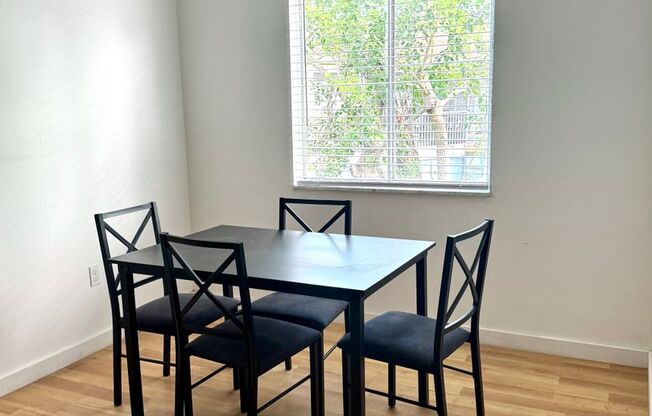 1 bed, 1 bath, 713 sqft, $1,395, Unit 168