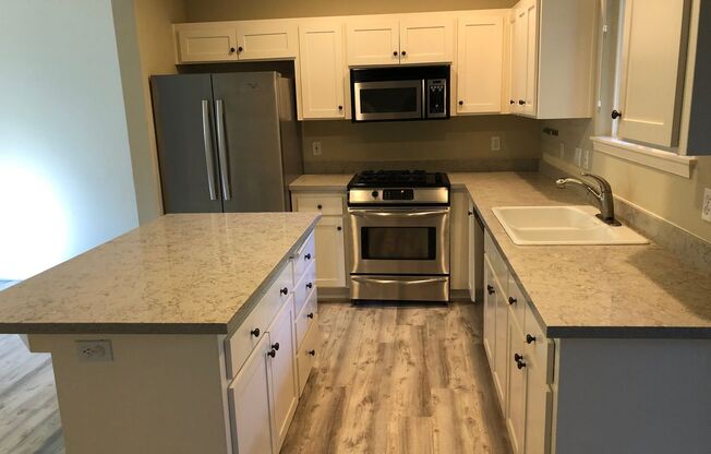 6509 SW 19th Avenue - Townhome Conveniently Located!
