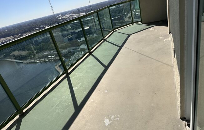 2 beds, 2.5 baths, $4,500, Unit UNIT 1706