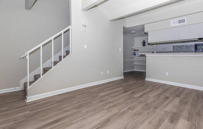 1 bed, 1 bath, 725 sqft, $949