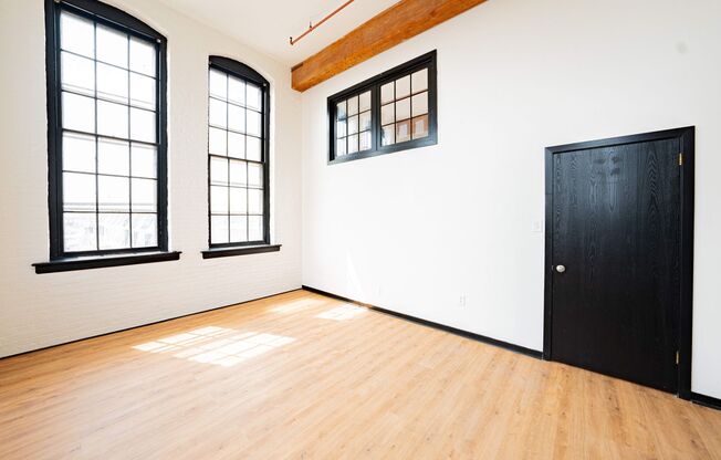 2 beds, 2 baths, $1,525, Unit Apartment 101