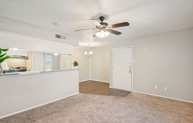 1 bed, 1 bath, 651 sqft, $1,225, Unit 257