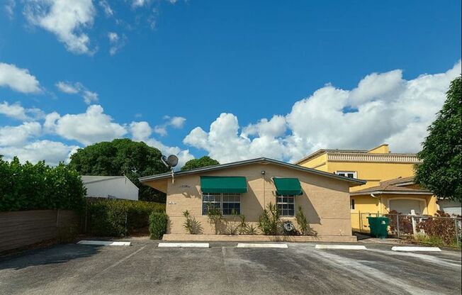 1329 NE 17 Ave Ft. Lauderdale, FL 33304