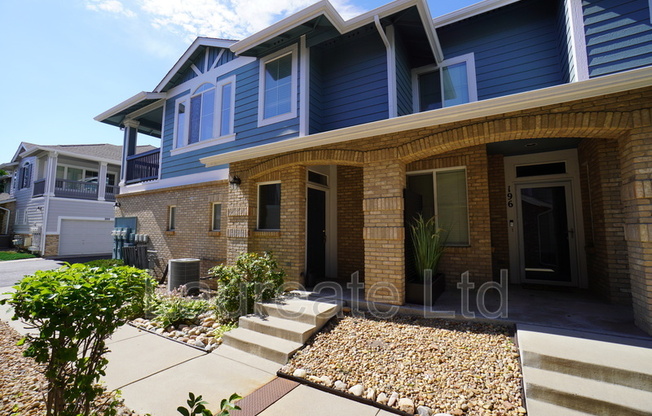 194 WHITEHAVEN CIR