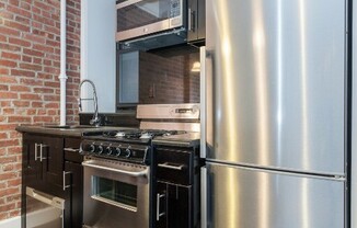2 beds, 1 bath, $4,895, Unit 8