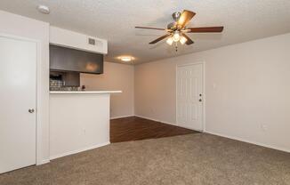 1 bed, 1 bath, 622 sqft, $945