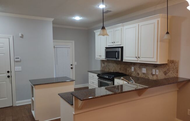 2 beds, 2.5 baths, 1,327 sqft, $1,500, Unit 3518 N State St.