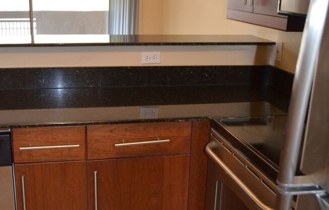 2 beds, 2.5 baths, $2,200, Unit # 2133