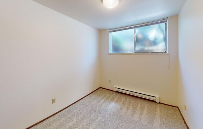 2 beds, 1 bath, 770 sqft, $1,995, Unit 01