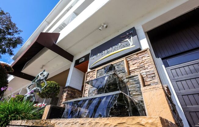 2 beds, 1.5 baths, 994 sqft, $3,995, Unit 17
